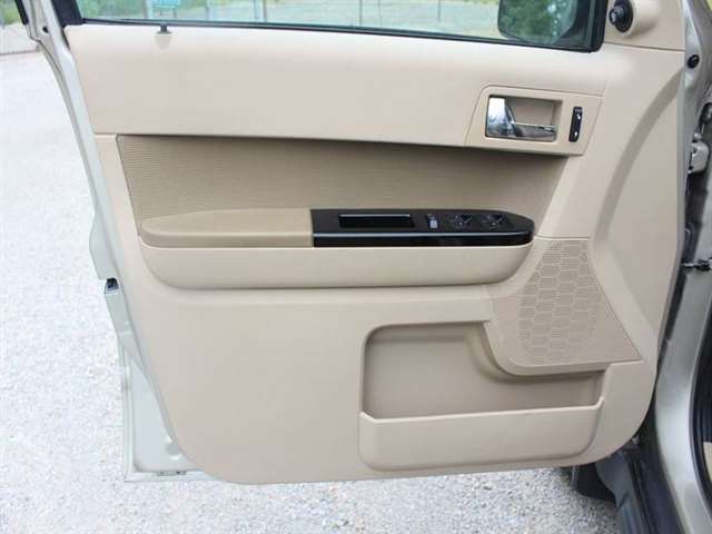 2012 Ford Escape Limited 4dr SUV